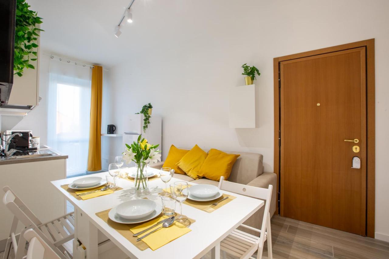 Milano City Apartments - Stylish House Free Wifi-Parking-Airport 외부 사진