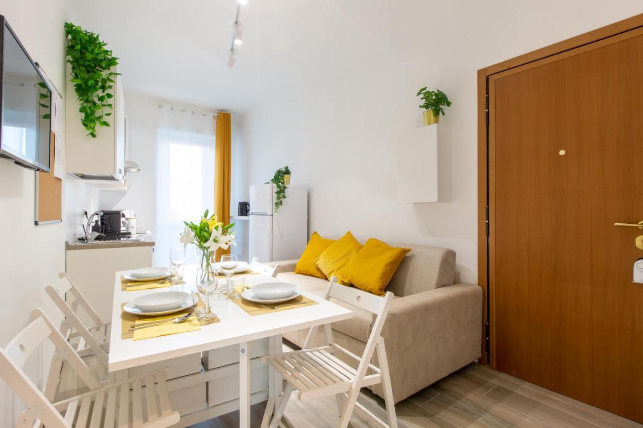 Milano City Apartments - Stylish House Free Wifi-Parking-Airport 외부 사진